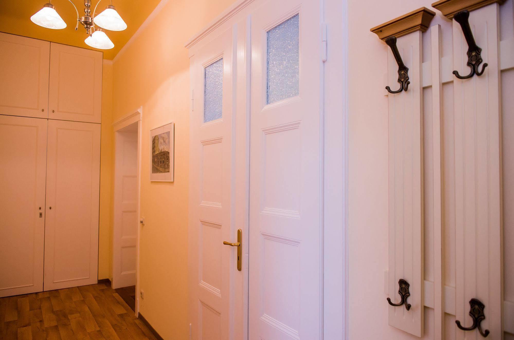 Apartmenthaus Stadt Metz Dresden Luaran gambar
